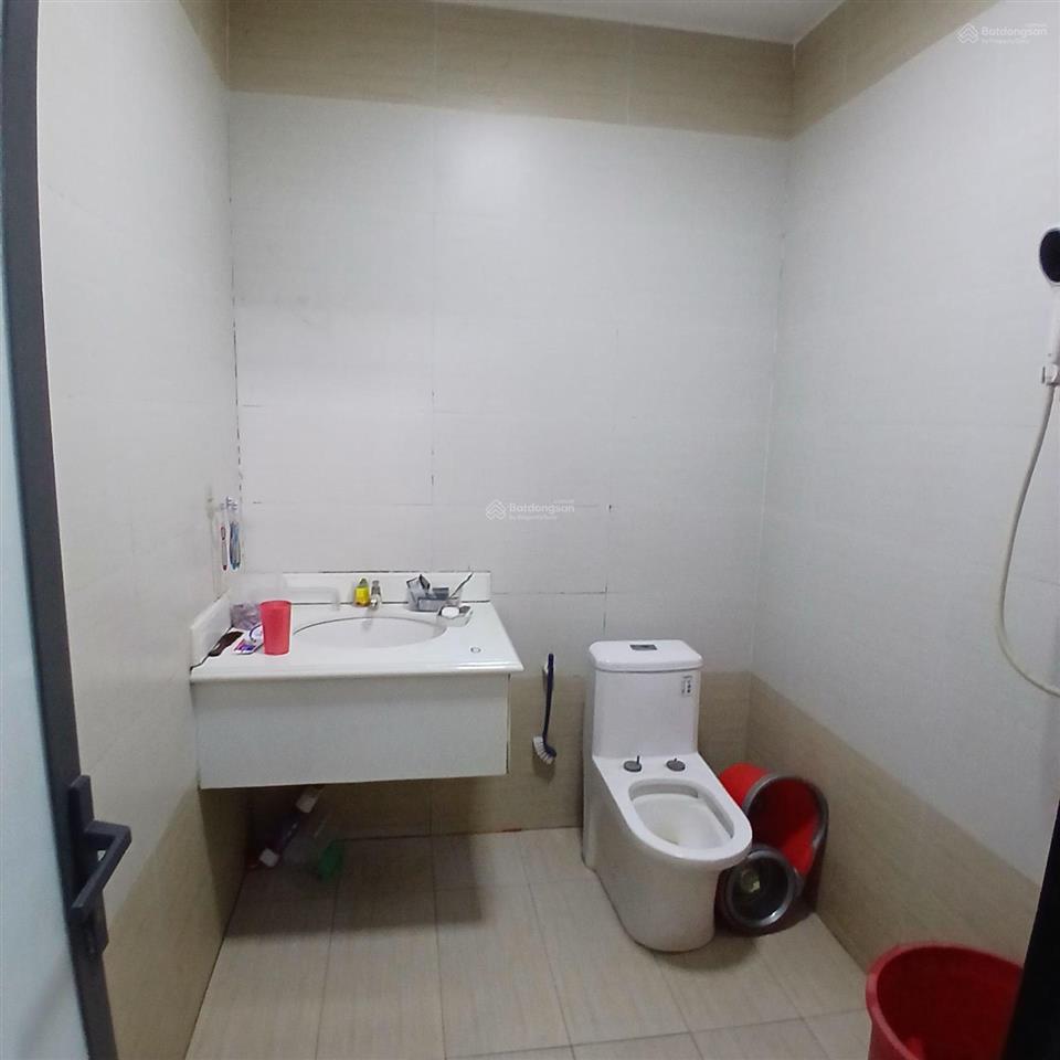 27 tỷ 300 thương lượng, đất + nhà, diện tích  100m2 thổ cư + 600 m2 đất trồng cây = 700 m2.