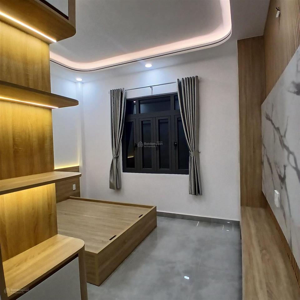 10 tỷ 150 thương lượng, nhà 6 tầng mới thang máy, đường 8 mét thông, diện tích  4 x 17