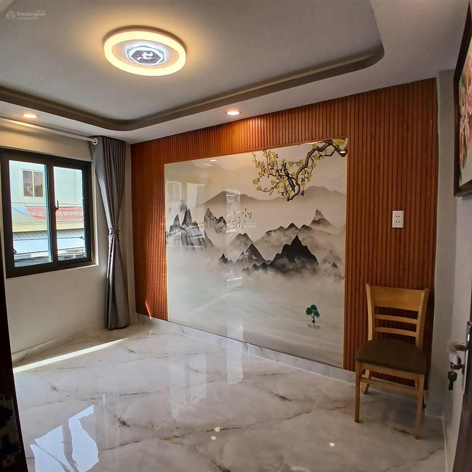 3 tỷ 700 thương lượng, nhà 2 tầng mới mặt tiền kinh doanh
