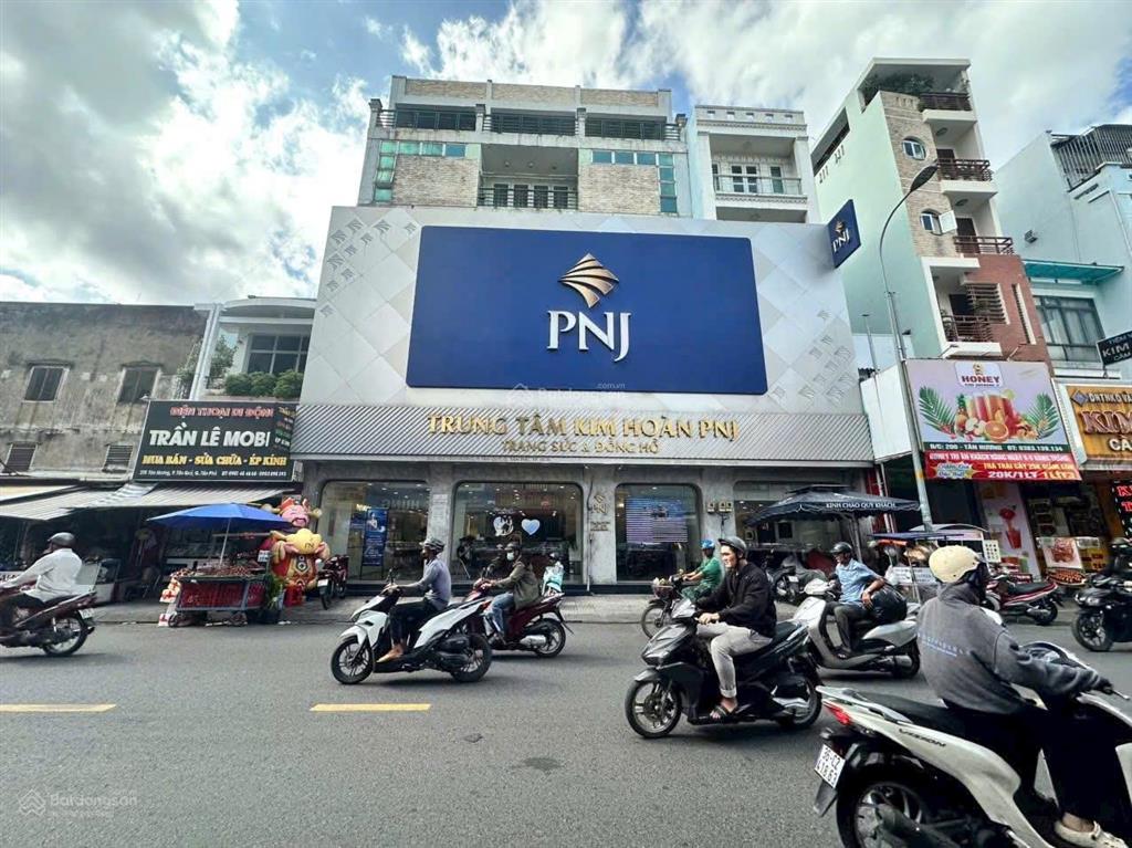 Rẻ nhất  bán mặt tiền đường tân hương (dt 12x20m) hđt 75 triệu. giá chỉ 43 tỷ