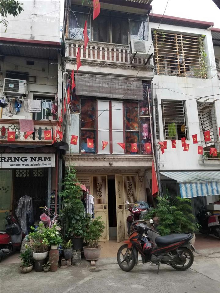 Nhà liền kề, khu ăn ninh tốt, dân trí thức, oto vào tận nhà. nhà chính chủ. khu trung ương