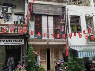 Nhà liền kề, khu ăn ninh tốt, dân trí thức, oto vào tận nhà. nhà chính chủ. khu trung ương