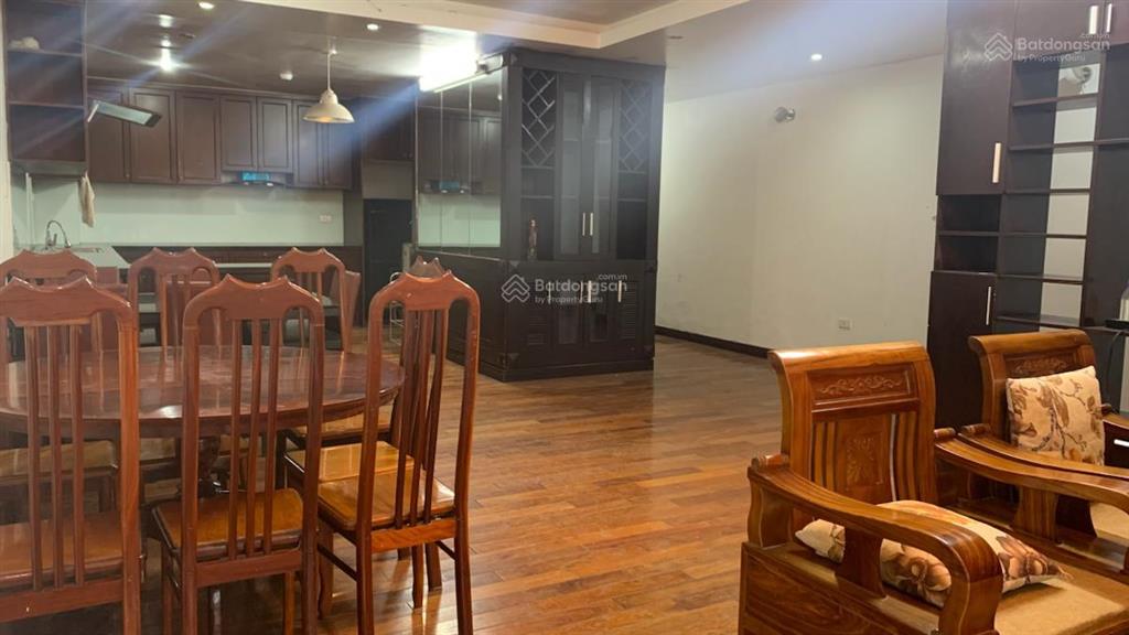 Cc lô góc 2 thoáng tòa m5 nguyễn chí thanh 159m2 3 ngủ. giá 12 tỷ
