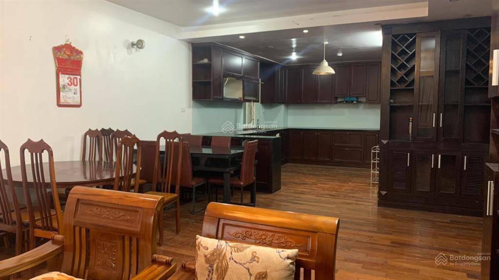 Cc lô góc 2 thoáng tòa m5 nguyễn chí thanh 159m2 3 ngủ. giá 12 tỷ