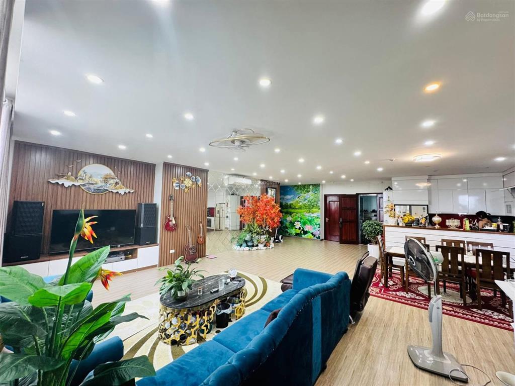 Chung cư 143.85 hạ đình 4 ban công, 4 ngủ 4, wc dt 216m2. giá 14,4 tỷ thương lượng