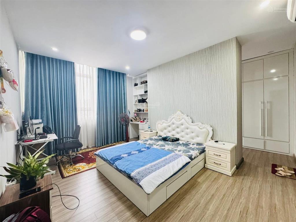 Chung cư 143.85 hạ đình 4 ban công, 4 ngủ 4, wc dt 216m2. giá 14,4 tỷ thương lượng