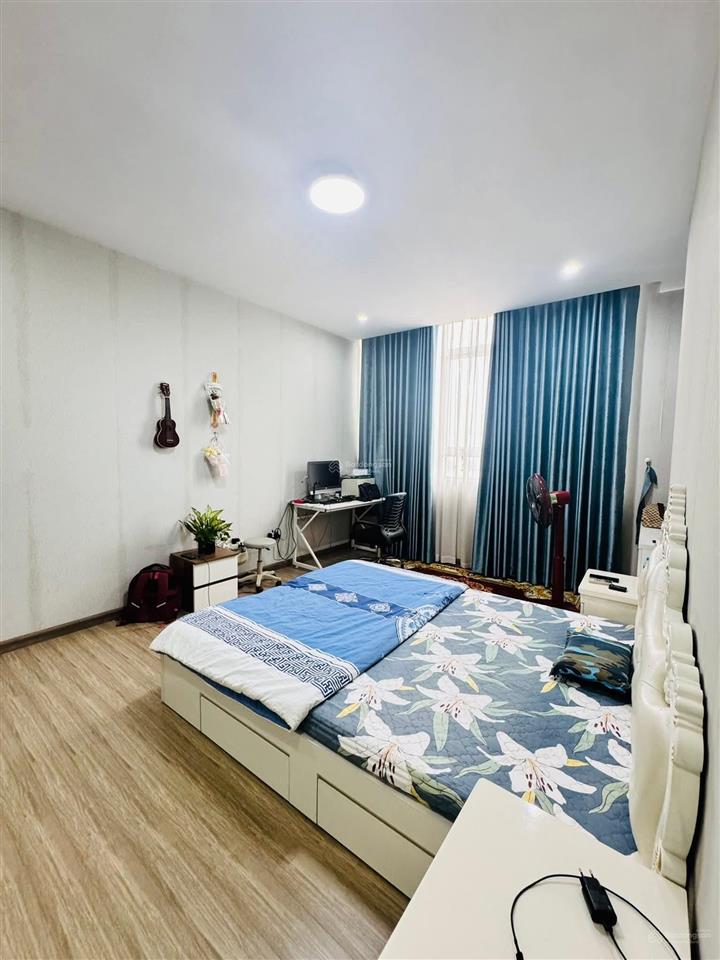 Chung cư 143.85 hạ đình 4 ban công, 4 ngủ 4, wc dt 216m2. giá 14,4 tỷ thương lượng