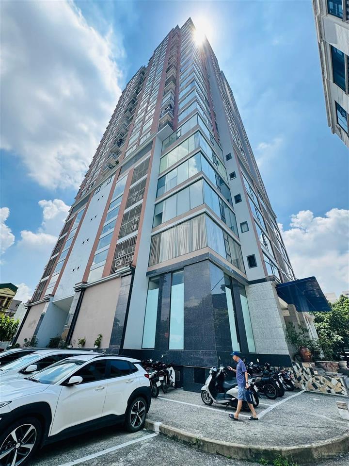 Chung cư 143.85 hạ đình 4 ban công, 4 ngủ 4, wc dt 216m2. giá 14,4 tỷ thương lượng