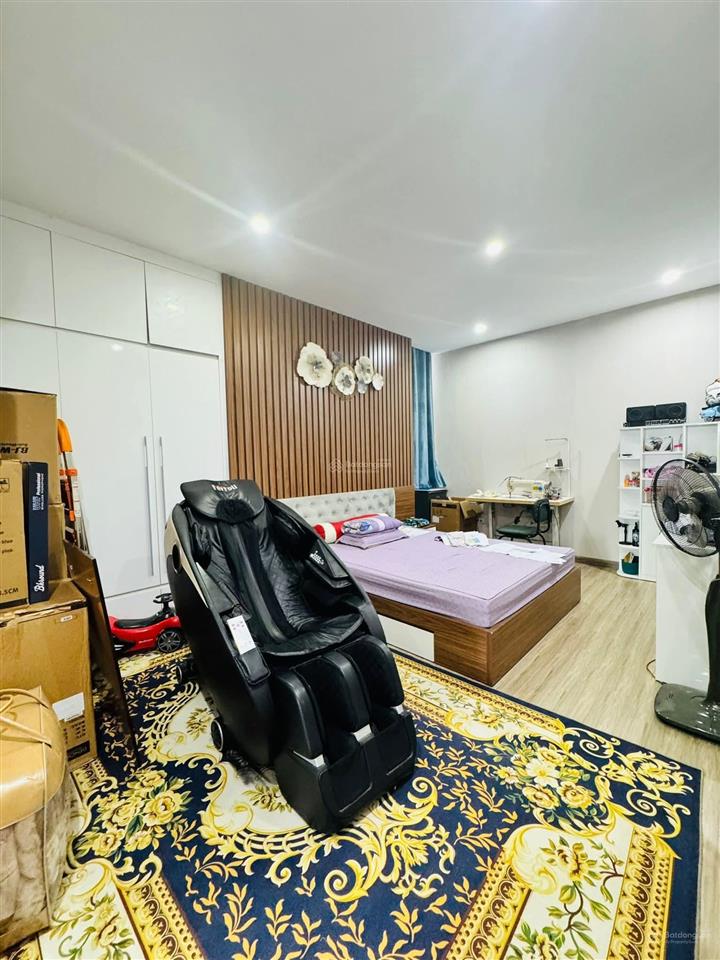 Chung cư 143.85 hạ đình 4 ban công, 4 ngủ 4, wc dt 216m2. giá 14,4 tỷ thương lượng