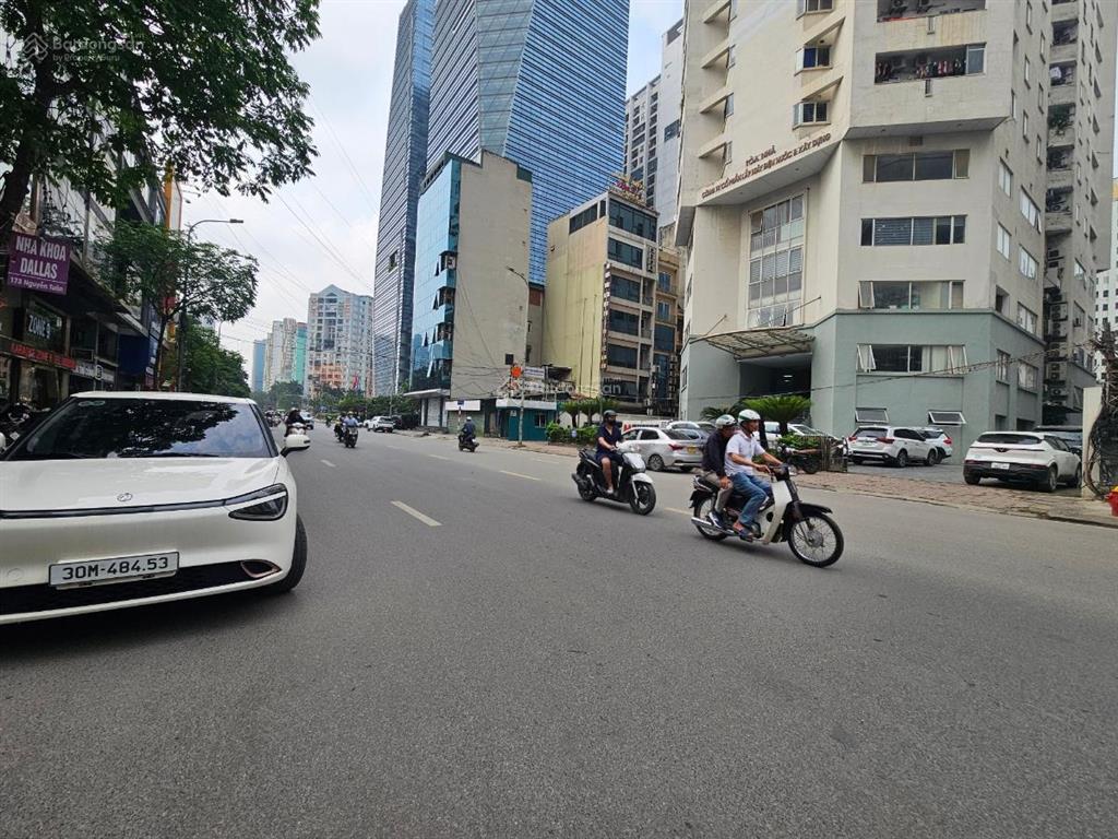 Cc 198 nguyễn tuân, lô góc 2 ngủ + 1 thoáng sáng full nội thất. giá 7 tỷ thương lượng