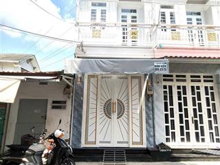 Bán nhà mới xây đẹp hẻm xe hơi xay kien cố nội thất cơ bản chỉ sách valy vô ở