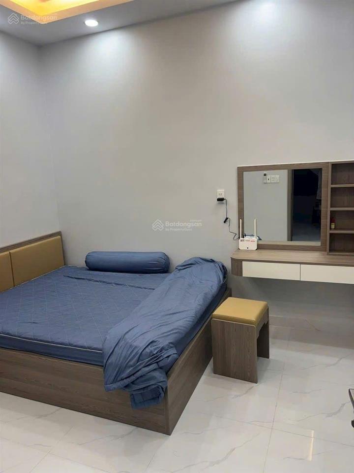 Bán nhà đẹp quận 4 dọn vô ở liền