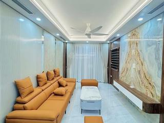Mặt phố giáp bát 50m2 x 6 tầng thang máy, không quy hoạch