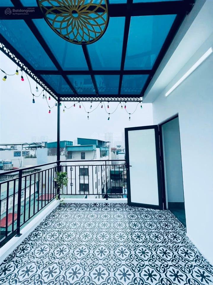 Phân lô tân mai 35m2 x 5 tầng full đồ cách oto 30m hơn 8 tỷ