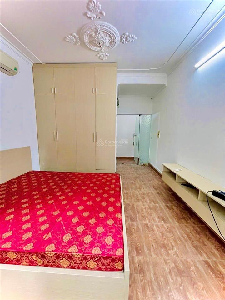 Nhà phố hồng mai gần 30m2 xây 6 tầng, mặt tiền 4.1m ba mặt thoáng