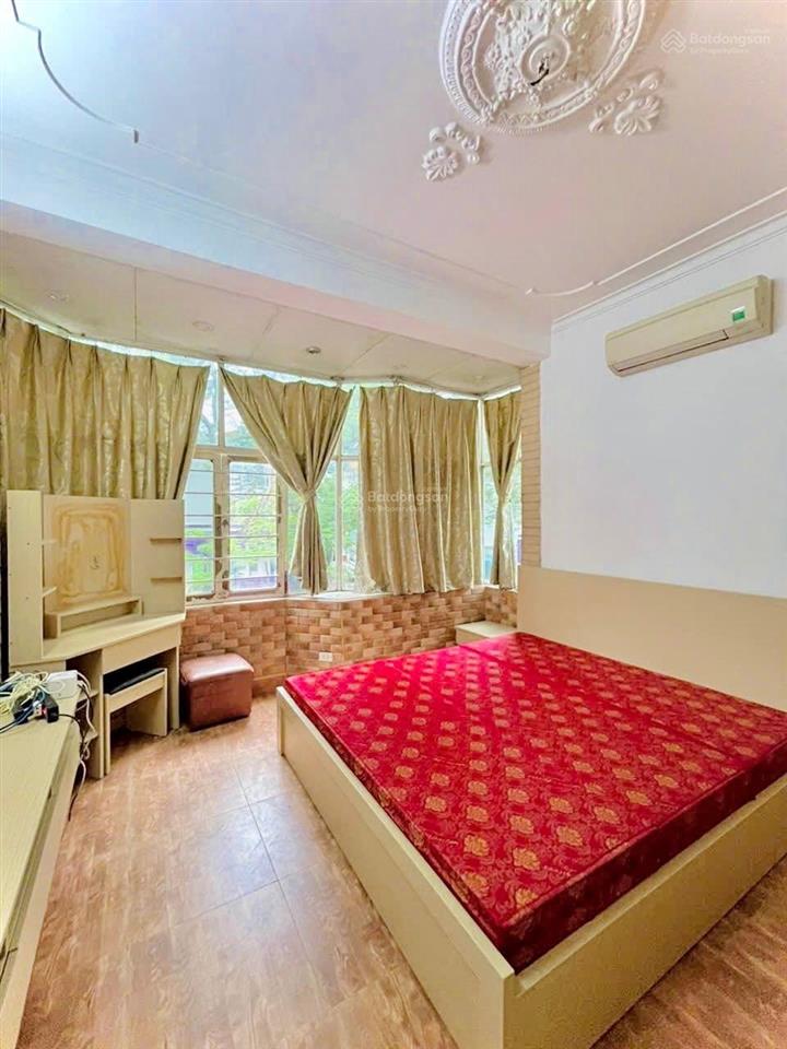 Nhà phố hồng mai gần 30m2 xây 6 tầng, mặt tiền 4.1m ba mặt thoáng