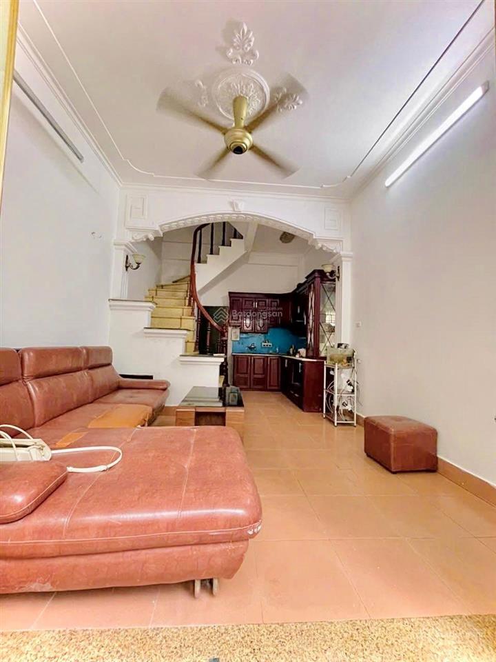 Nhà phố hồng mai gần 30m2 xây 6 tầng, mặt tiền 4.1m ba mặt thoáng