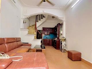 Nhà phố hồng mai gần 30m2 xây 6 tầng, mặt tiền 4.1m ba mặt thoáng