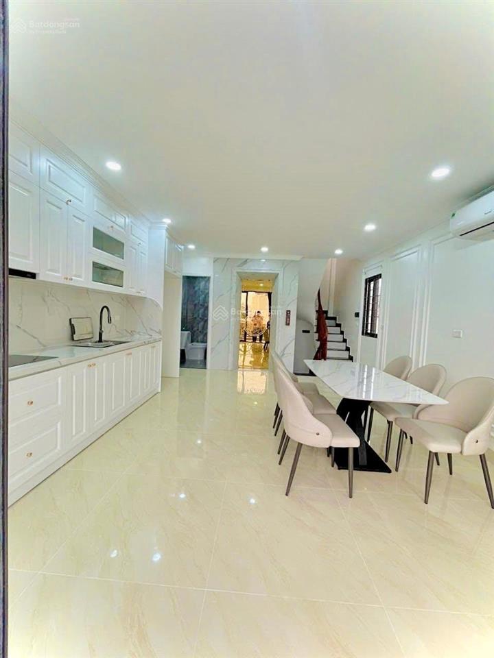 Bán nhà 6 tầng thang máy full đồ phố vĩnh hưng 50m2 mặt tiền 4.7m giá bớt sâu