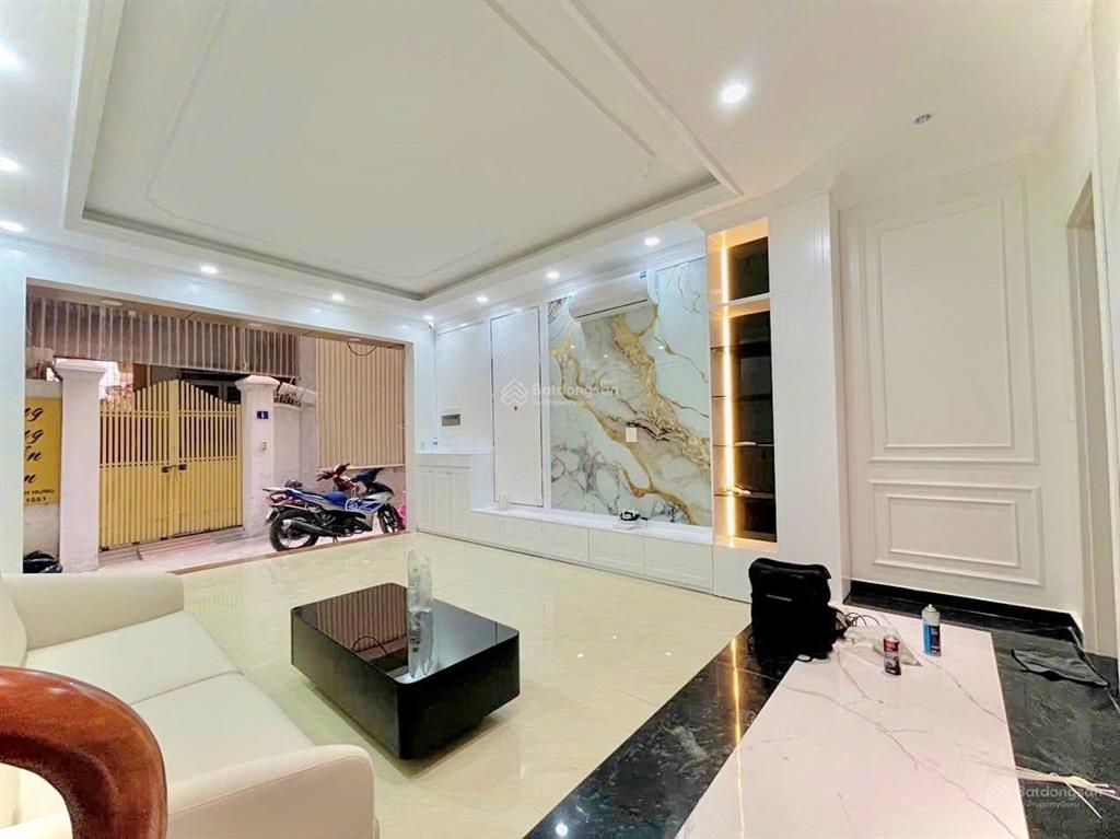 Bán nhà 6 tầng thang máy full đồ phố vĩnh hưng 50m2 mặt tiền 4.7m giá bớt sâu
