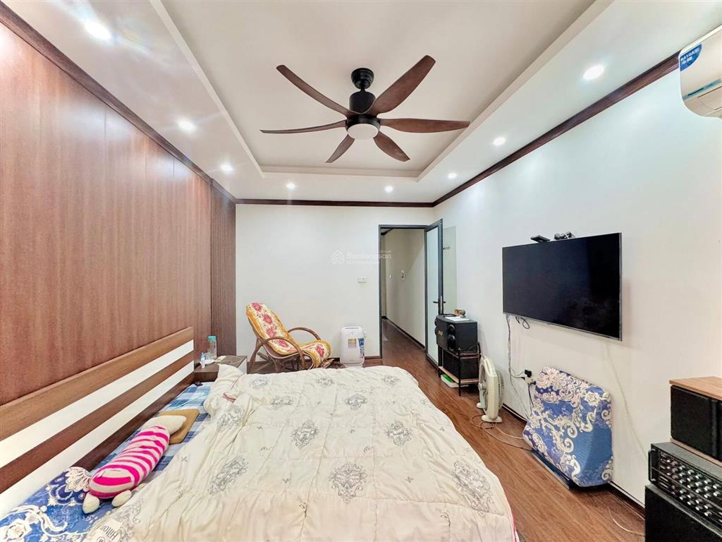 Giá nào cũng bán nguyễn an ninh 56m2 phân lô thang máy, oto đỗ sát nhà