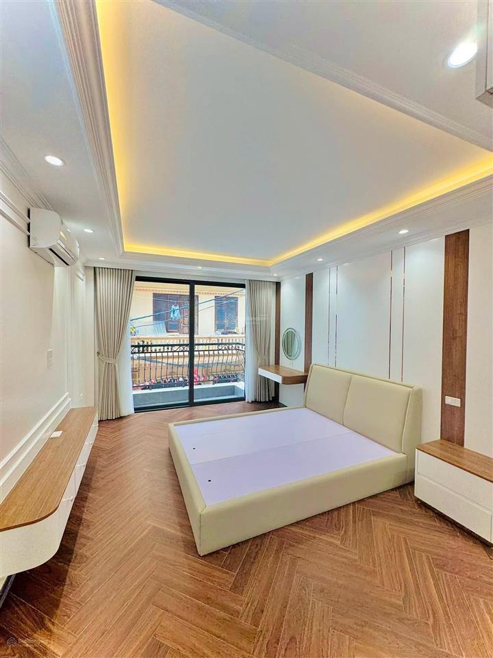 Phân lô phố giáp bát 45m2 x 6 tầng thang máy full đồ ở luôn giá nào cũng bán