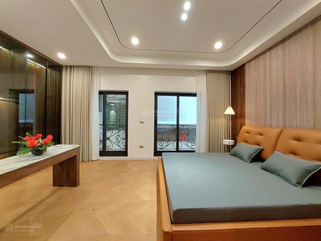 Phân lô gara ô tô đền lừ gần 50m2 x 7 tầng thang máy full đồ mới tinh