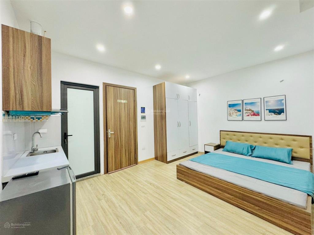 Trung tâm nguyễn khang  yên hoà full đồ  cửa sổ tháng 7 đủ điều kiện ở