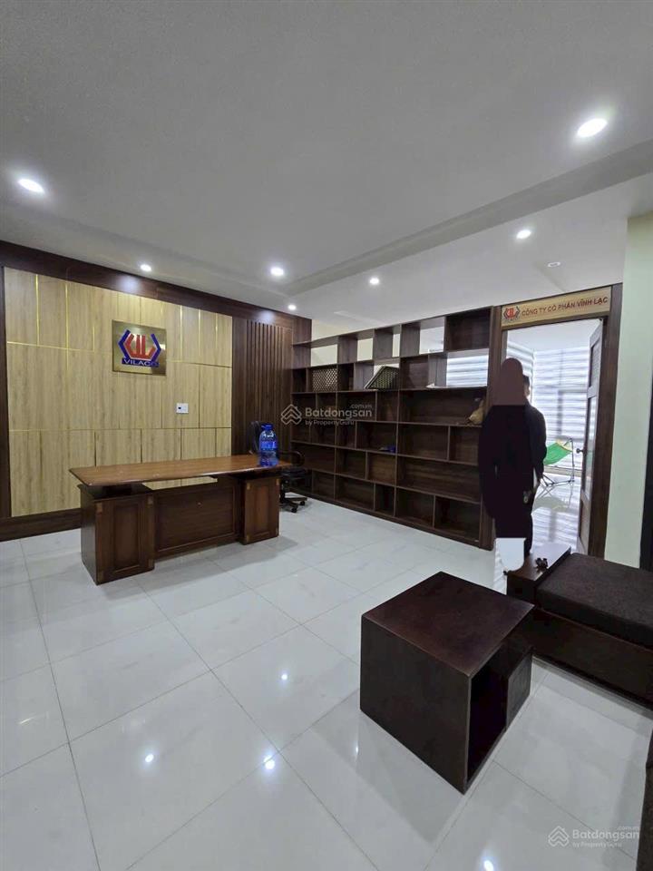 Cho thuê nhà 5 tầng mt lê quảng chí, 6pn, có thang máy, full nội thất, hòa xuân, đà nẵng