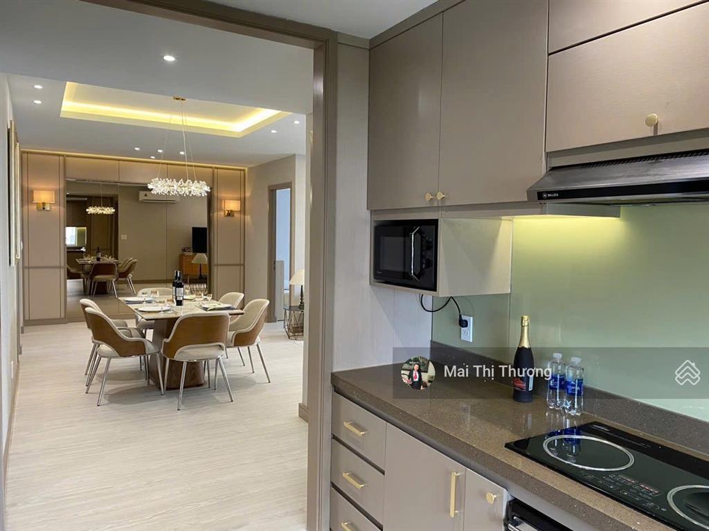 Bán căn hộ mỹ khánh phú mỹ hưng quận 7 3 phòng ngủ, nhà đẹp giá bán 9 tỷ 5  0909 462 ***