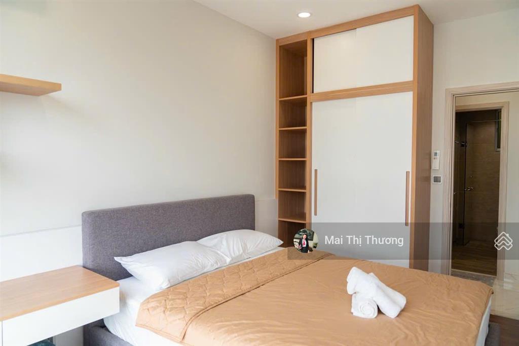 Giá tốt bán nhanh căn hộ midtown phú mỹ hưng quận 7 2pn sổ hồng giá bán 9 tỷ 2  0909 462 ***