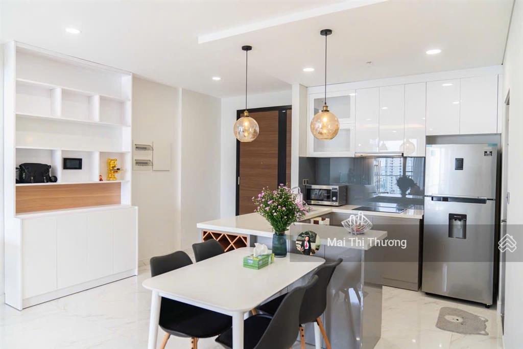 Giá tốt bán nhanh căn hộ midtown phú mỹ hưng quận 7 2pn sổ hồng giá bán 9 tỷ 2  0909 462 ***