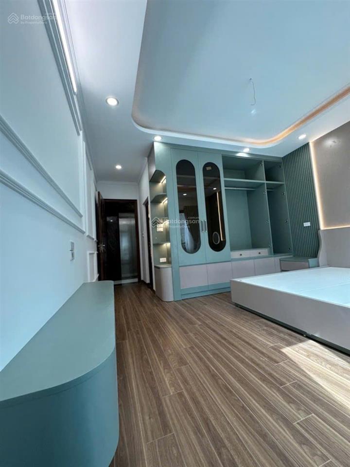 Bán nhà trường chinh, vị trí tốt, kd đỉnh, ngõ 2 tô tránh, phân lô bàn cờ, dt 52m2 x 5 tầng 17 tỷ