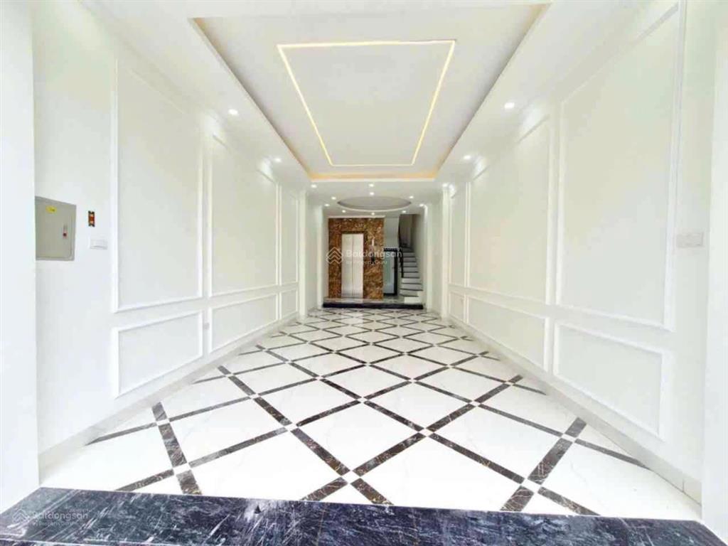 Bán nhà nghĩa tân  31m2  4t  9.3 tỷ  ô tô tránh, văn phòng, dòng tiền tốt