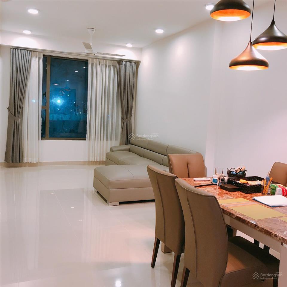Cần bán căn hộ 3pn  2wc the tresor quận 4 giá tốt.  0909 024 ***