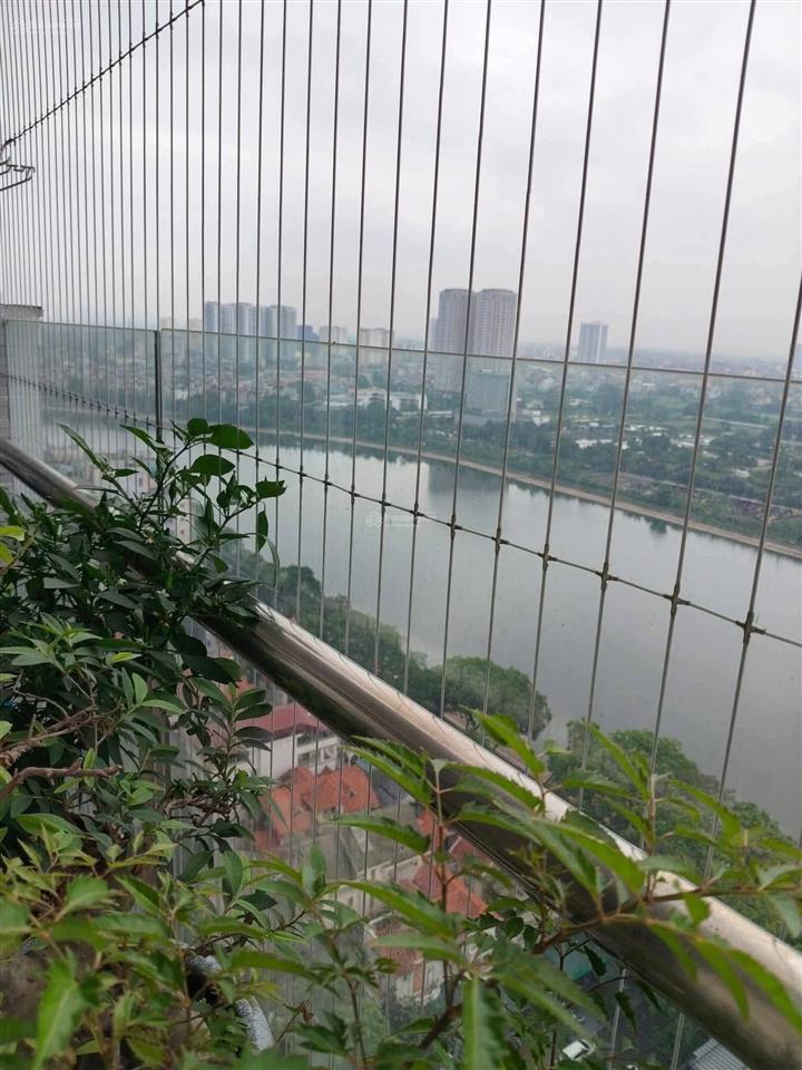 Nhất vị trí nhì hướng. căn cao cấp vp4 bán đảo linh đàm . 91m view đông nam hồ linh đàm nhỉnh 10 tỷ