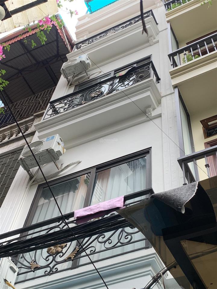 Bán nhà dân xây phố bạch mai, khu bách , kinh ,xây  52 m , 5 tầng . giá 10.7 tỷ. hường 0902 120 ***