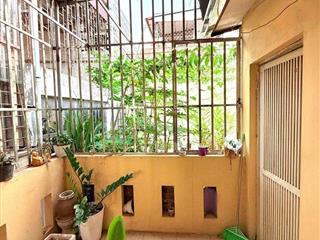 Bán nhà dân xây phố bạch mai 45 m  5 tầng. ngõ thông, ra mặt phố bm 80 m. 0902 120 *** hường.