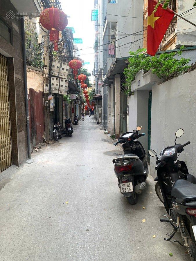 Bán nhà ngõ gốc đề 33 m, 5t giá 6.4 tỷ. gần phố, ngõ thông thoáng.  0902 120 *** hường
