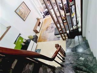 Bán nhà ngõ thông phong phố tôn đức thắng 45 m  5t. giá 8.9 tỷ. ngõ rộng.  0902 120 *** hường