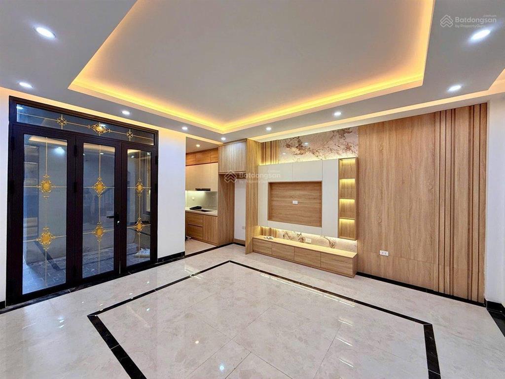 Bán nhà phố trương định 58m, 5t. giá 10.8 tỷ. nhà mới, thang máy, gần phố.  0902 120 *** hường