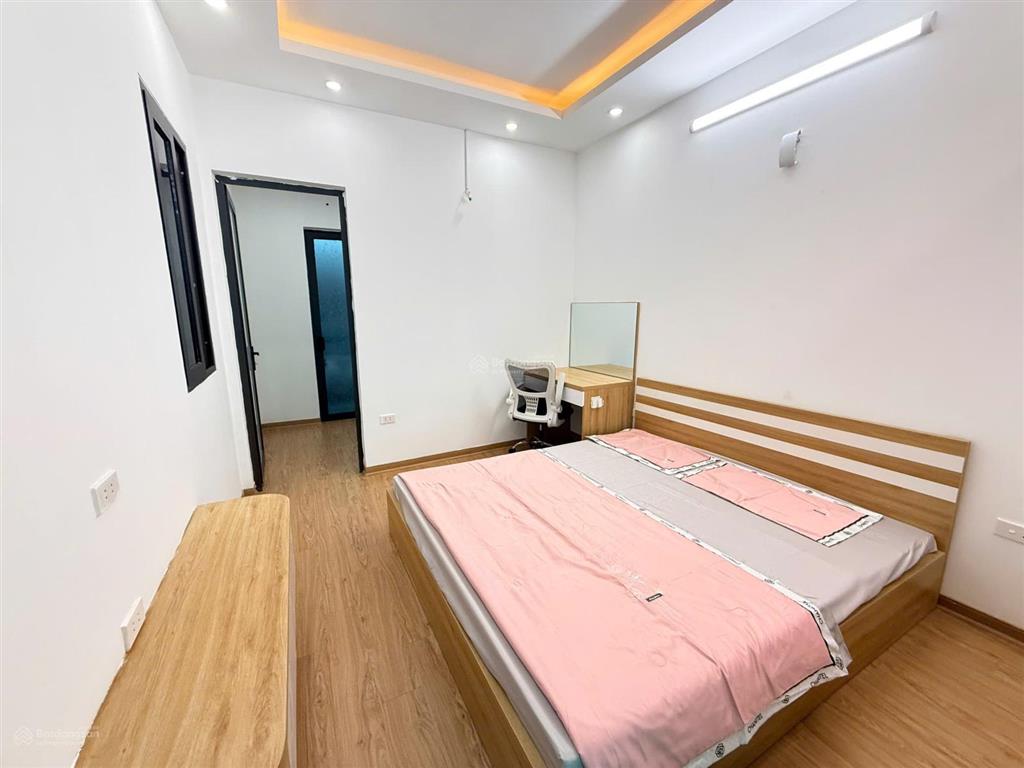 Bán nhà phố trương định 58m, 5t. giá 10.8 tỷ. nhà mới, thang máy, gần phố.  0902 120 *** hường