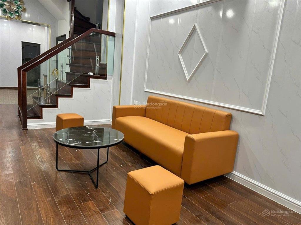 Bán nhà nguyễn ngọc nại 54m  giá 15 tỷ, ngõ nông rộng. nhà 2 thoáng. gần phố.  0902 120 ***