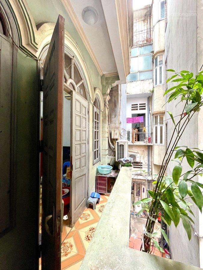 Bán nhà phố xã đàn 80m, mt 6,2m. giá 15.3 tỷ. một nhà ra phố, 2 thoáng.  0902 120 *** hường