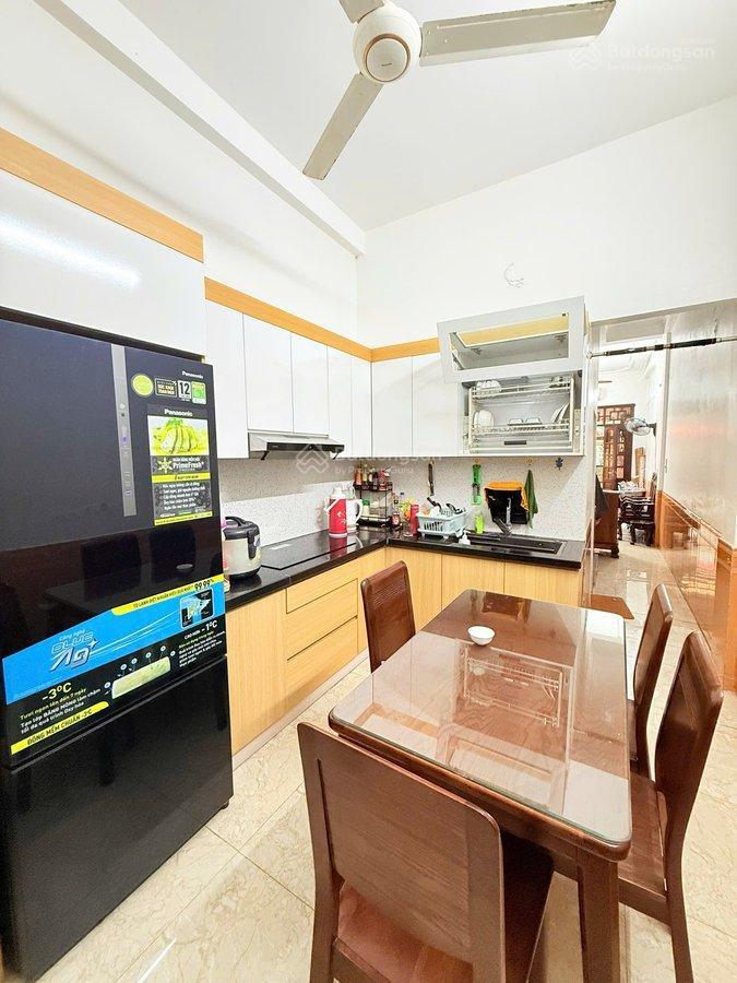 Bán nhà phố xã đàn 80m, mt 6,2m. giá 15.3 tỷ. một nhà ra phố, 2 thoáng.  0902 120 *** hường