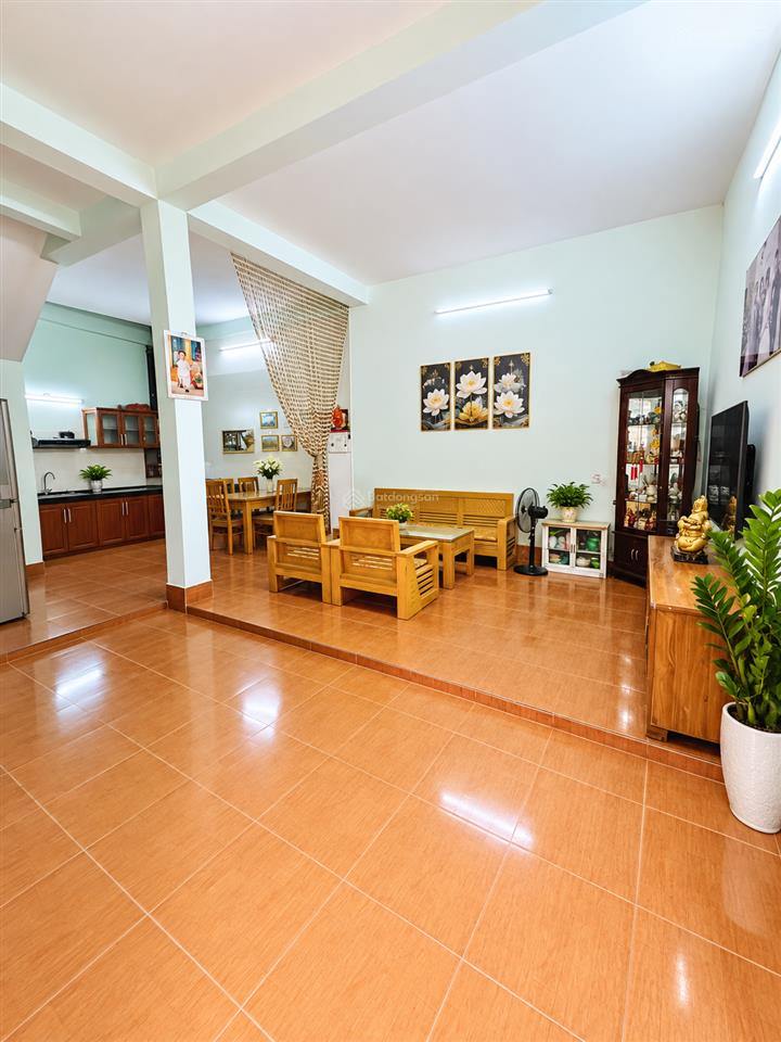 Bán nhà đẹp tại trường chinh, 11 tỷ, 50m2, 4pn, 4wc, pháp lý đầy đủ  0902 120 *** hường
