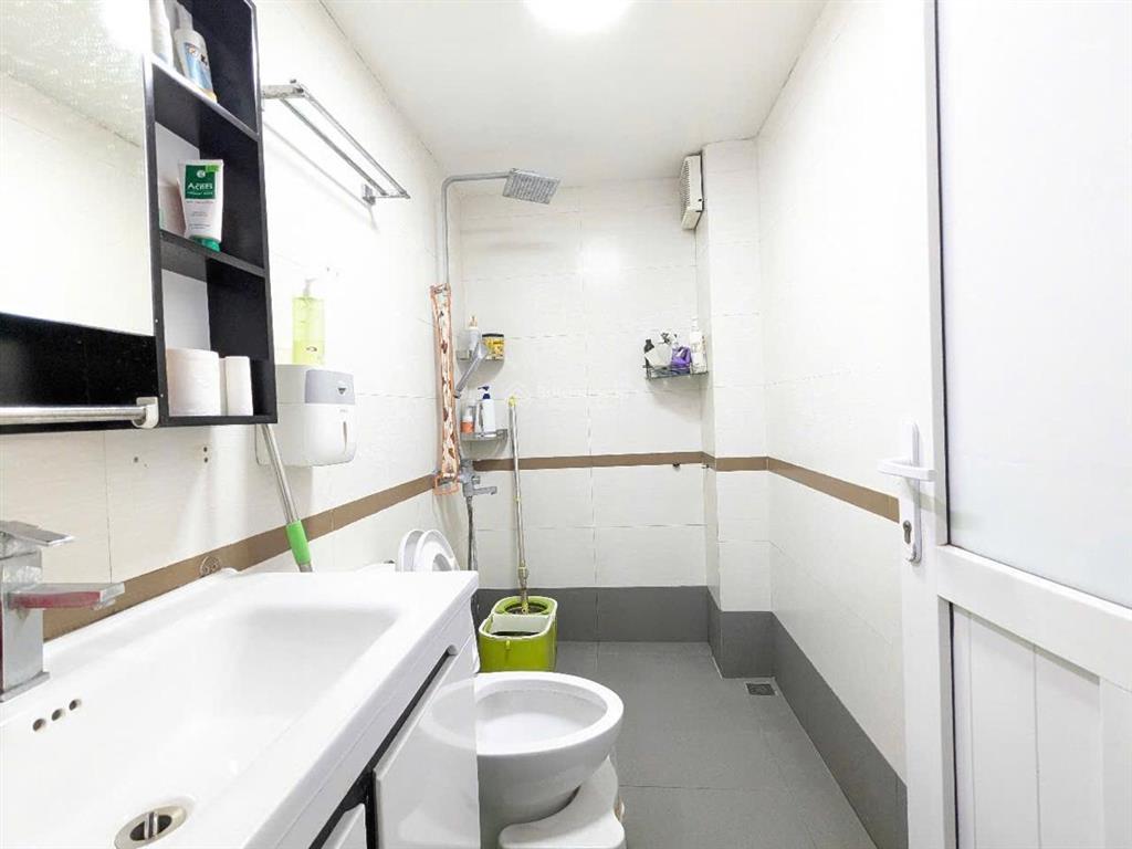 Bán nr 4pn 5wc, 50m2 tại lê trọng tấn, 13,5 tỷ. ô tô lùi cửa. gần phố  0902 120 *** hường