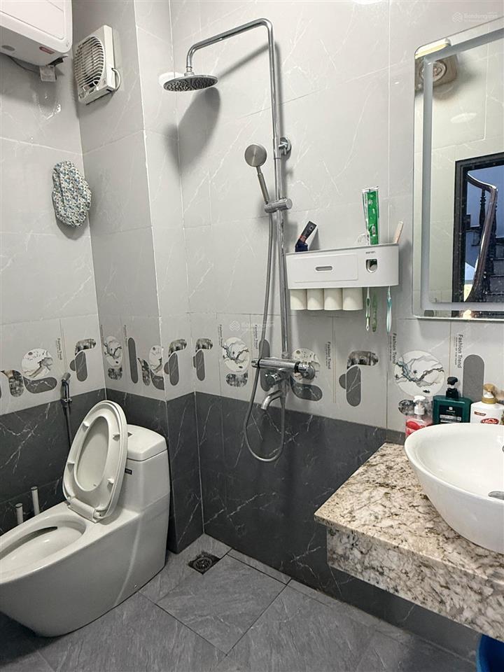 Bán gấp nr 48 m2 x 5t  tại lê trọng tấn, 13,9 tỷ ô tô đỗ cửa  ngõ thông thoáng  0902 120 *** hường