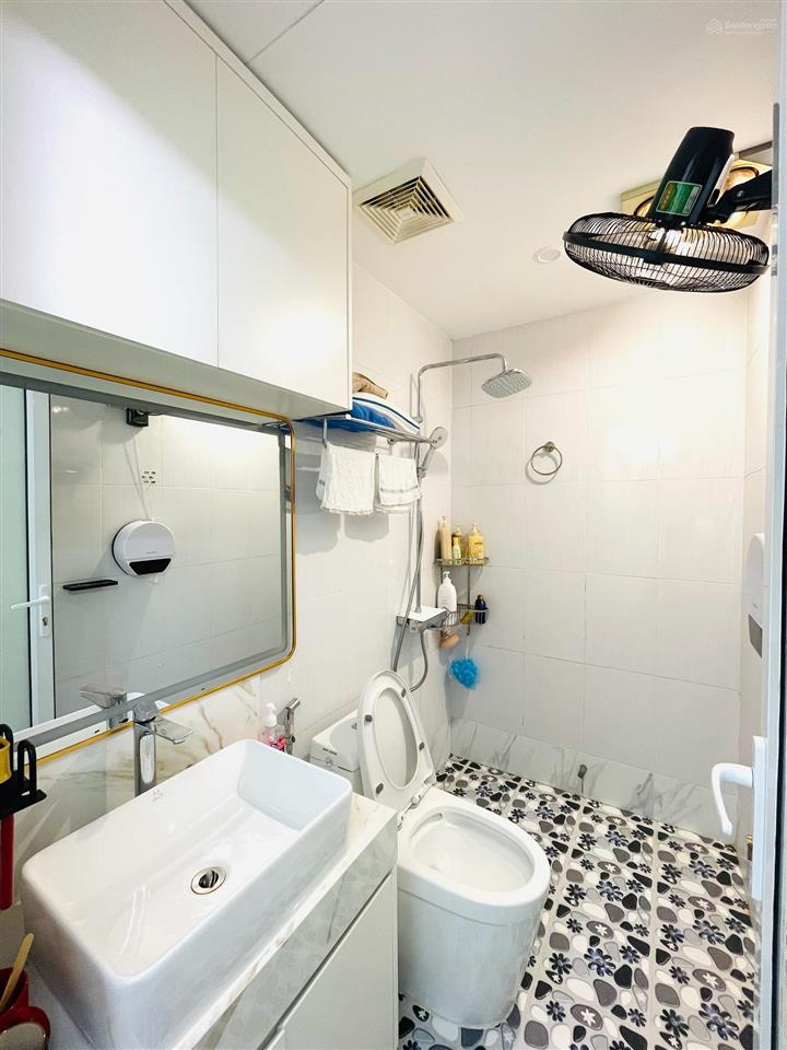 Bán gấp ch 2pn, 2wc tại nguyễn xiển, 3,65 tỷ, 68m2 đẹp xuất sắc