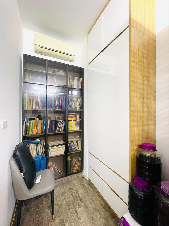 Bán gấp ch 2pn, 2wc tại nguyễn xiển, 3,65 tỷ, 68m2 đẹp xuất sắc
